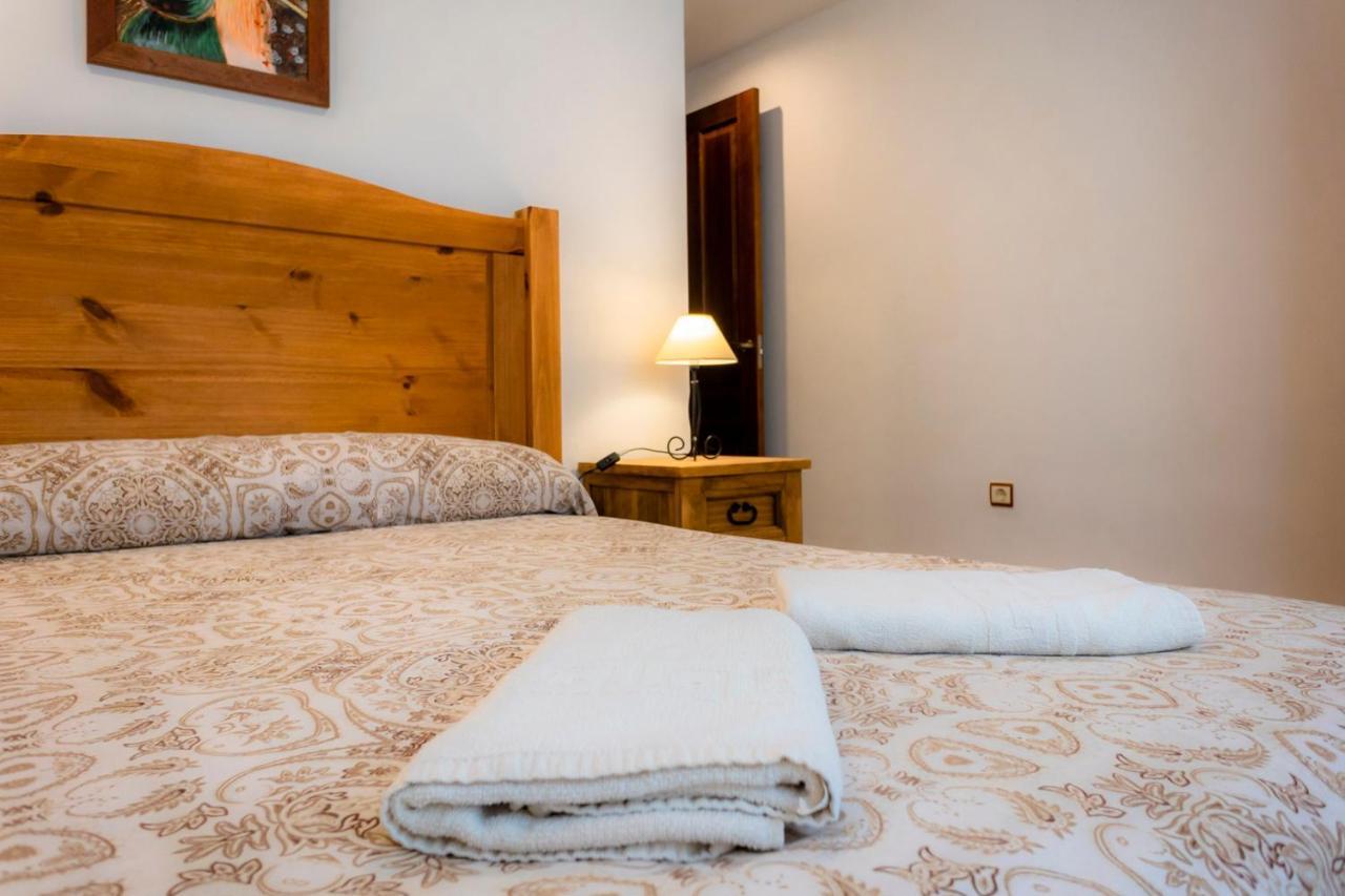 Lagar Del Chorro Junto Caminito Del Rey Piscina Y Baloncesto Lägenhet Exteriör bild